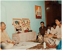 Taufiq performing before Ustad Allarakha
on Guru Pournima